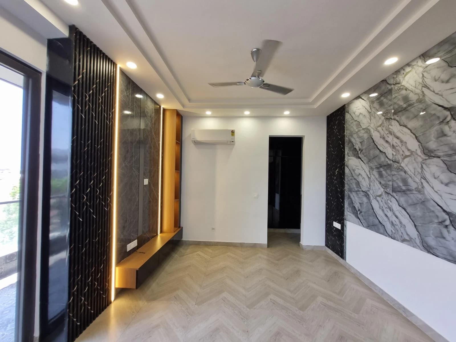 2 BHK Flat in Sector 86, Faridabad